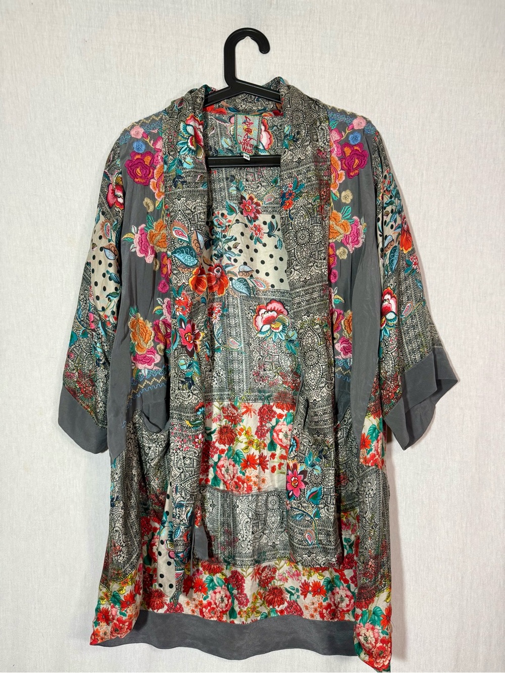 Johnny Was 100% silk Floral embroidered Patchwork Kimono Jacket